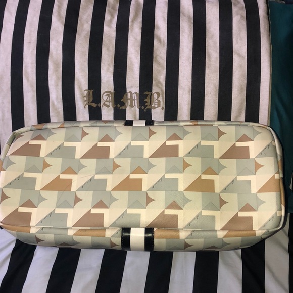 L.A.M.B Beautiful Tote - Picture 3 of 8